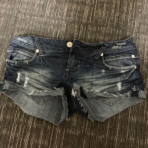 ALMOST FAMOUS JEAN SHORTS